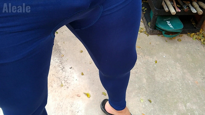 Ale Ale: Blå spandex kostym