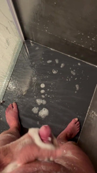 Jerked off in the Hotel Shower