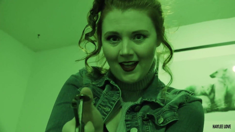 Haylee Love: Poison Ivy sprawia, że Robin jest niewolnikiem 4