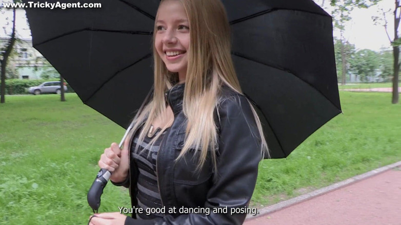 Tricky Agent: Sex Casting for Blonde Teeny