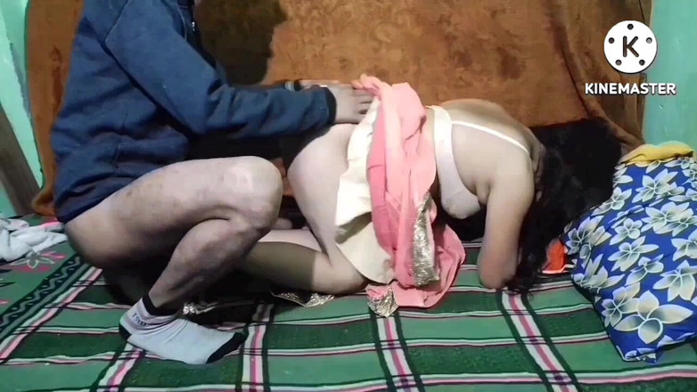 Saxesageth: Zeer schattige sexy Indische sexy dame heel schattig vriendje