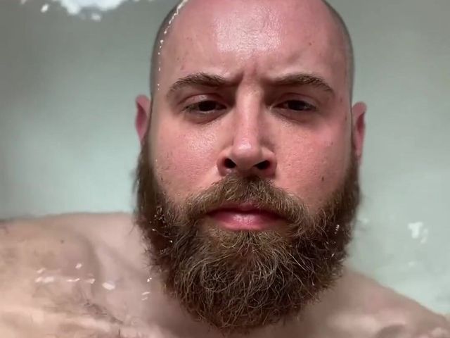 Just Chilling in the Bath! (Joeyd phoenix)