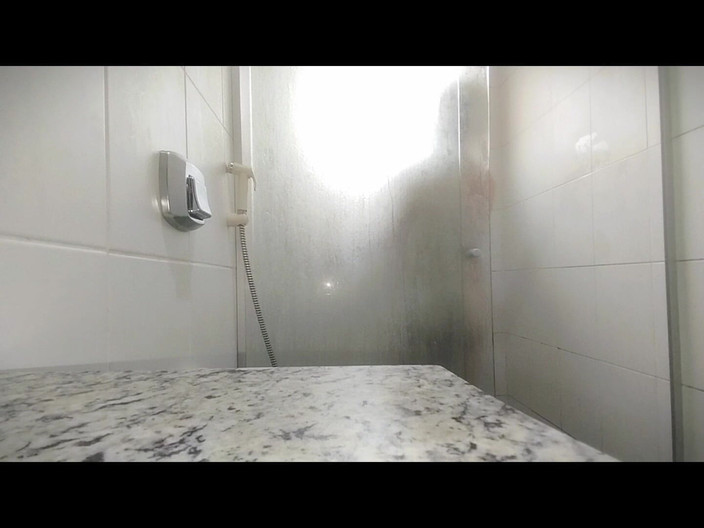 Marcosninfo: De mannen kwamen in mijn kont en ik moest douchen...