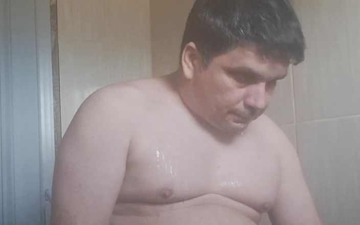 Claudio: J’ai essayé de goûter mon urine