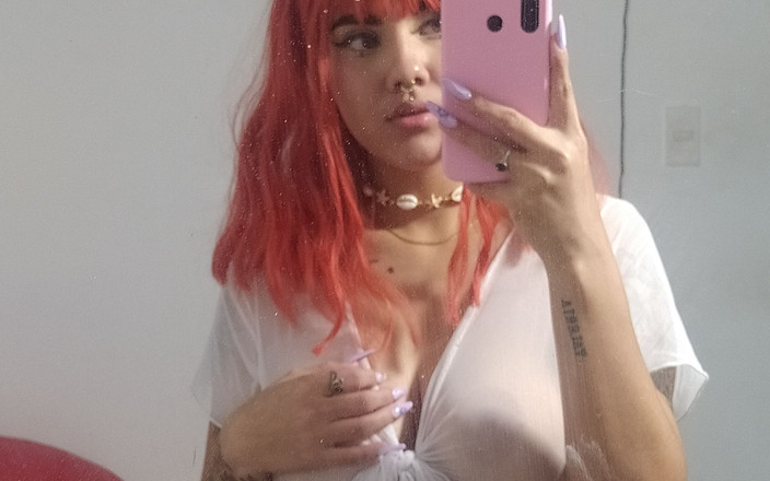 Bom Bonnie: 想着你自慰