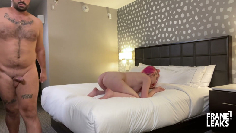 Pinko Club: Sextape v Los Angeles od Romeo Mancini s youtuberem Lexi...