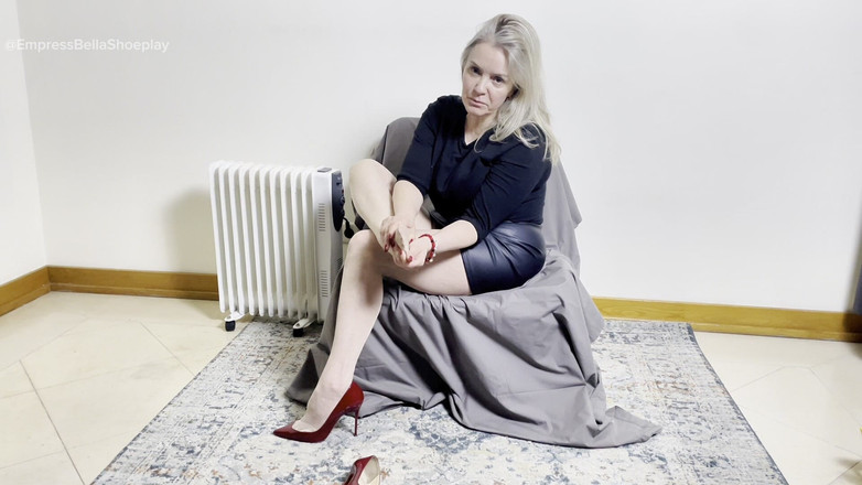 Empress Bella Sadic: Kamu dipermalukan sama kaki permaisuri bella