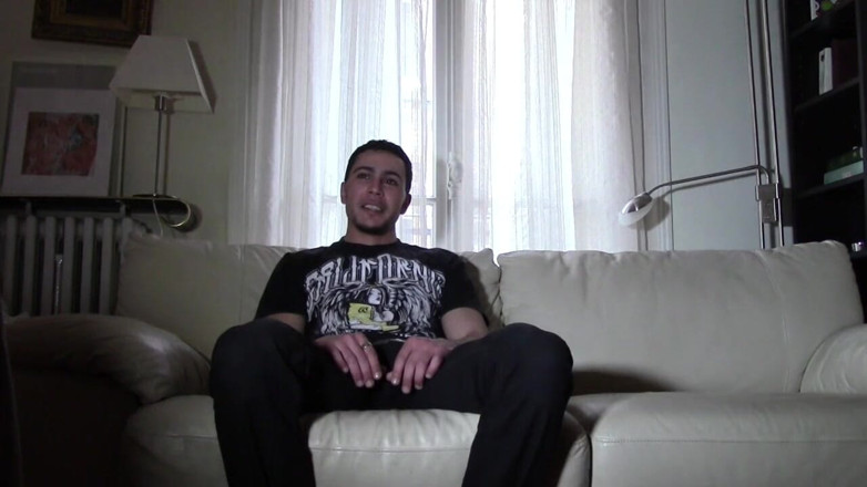 MALIK THE ARAB FUCKER XXL: 눈 가리고 똑바로 아랍을 빠는 게이 아랍, 말릭의 친구