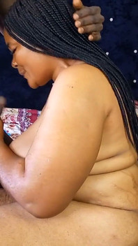 Madura negra milf policía destruida por una polla monstruosa gay