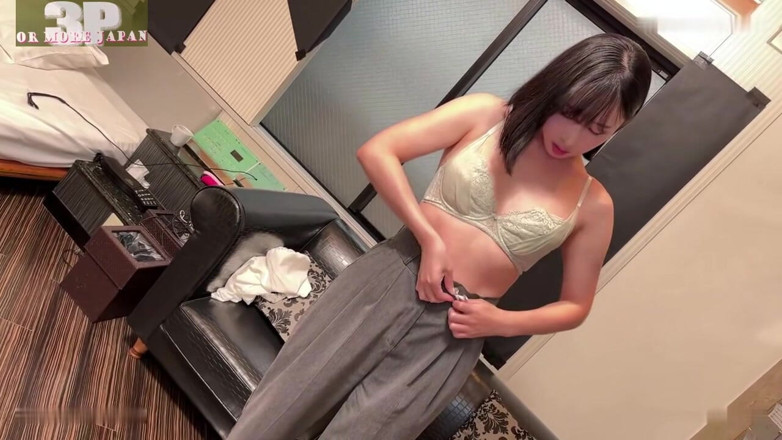 Studio Modern Shunga - JAV: Savage Visuals - uma mulher de carreira poderosa empurrada para o...