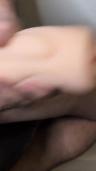 Ungeschnittene solo-session mit Cockring, Masturbator und explosivem abspritzen