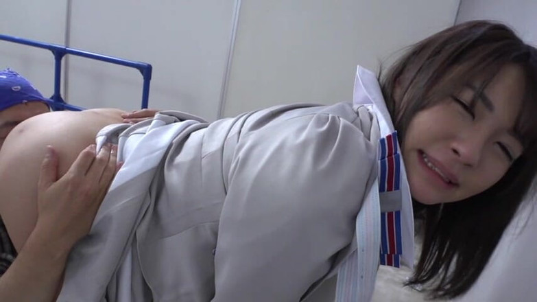 CherryBONBON: Oskyldigt leende, en hemlig frestelse vid evenemanget