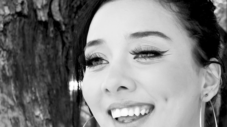 Docedeleite: Behind the Scenes Porn with Actress with a Big Ass
