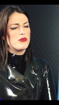 Lateksowy wywiad dla Lateks Fashion TV 9/12