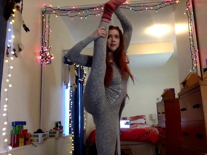 Flexilady: Extreem flexi been