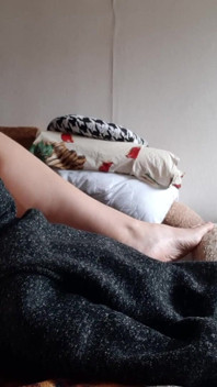 Když se můj přítel šel osprchovat, jeho macecha mě svedla a ošukala mě