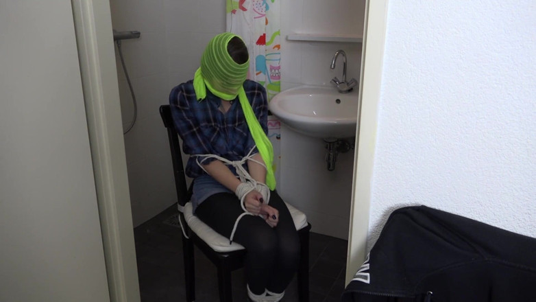 Restricting Ropes: Luna Grey - roosi pt2
