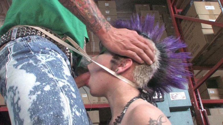 Very hot hardcore: Slutty babe gets rough fuck