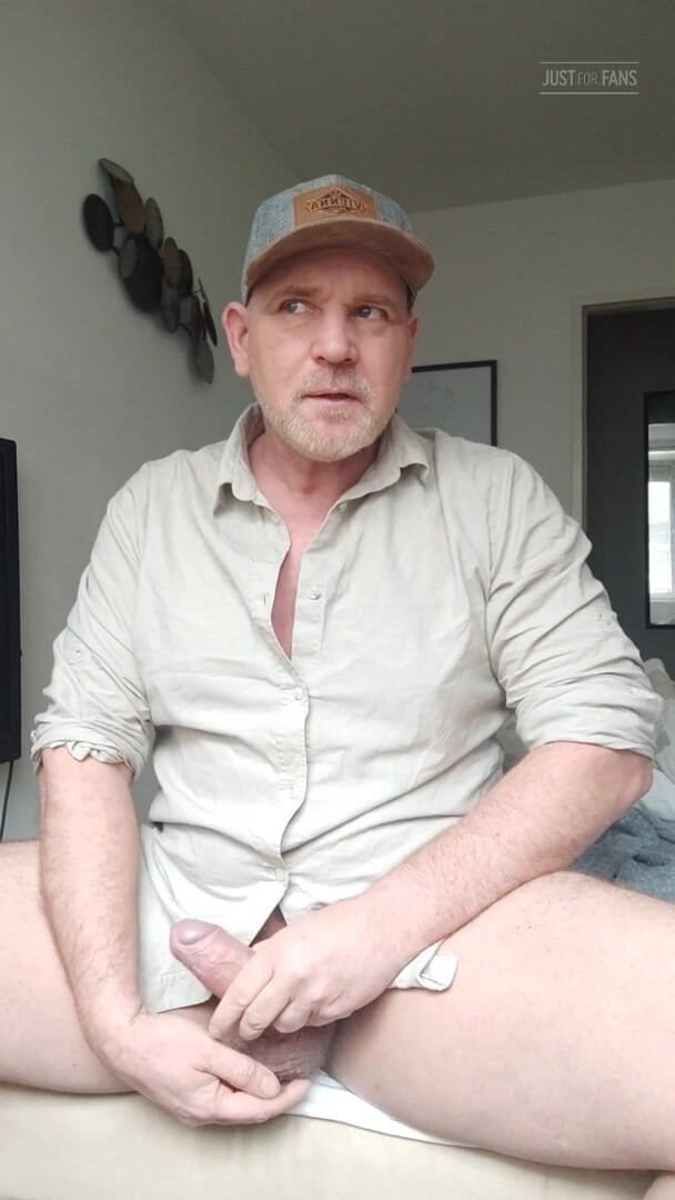 Dexterxxlfun: Papi muestra su gran polla