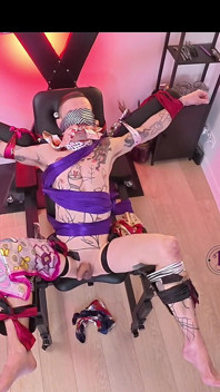 Jedwabna nagroda: strap-on ustalanie finału po niekończącej się odmowy - część 3