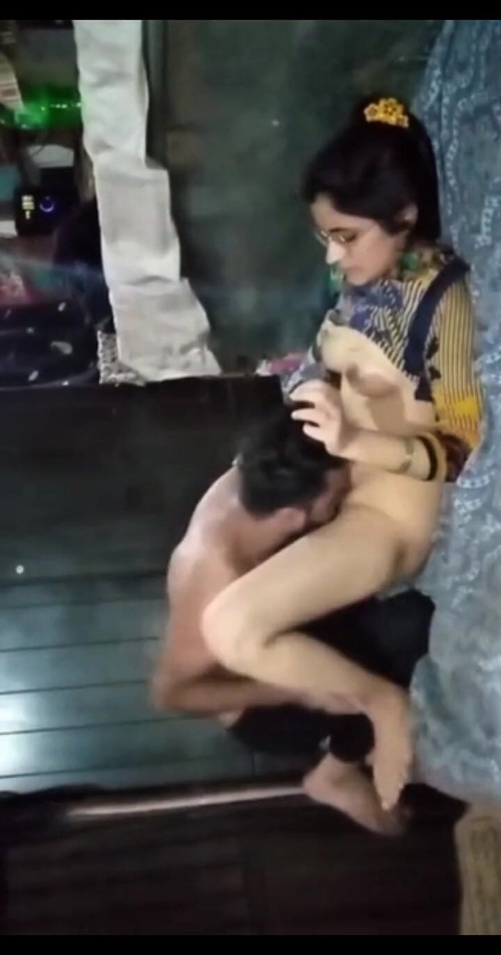 Dasi couple: My Friend Beautiful Wife Home Alone I Fucking Friend Wife