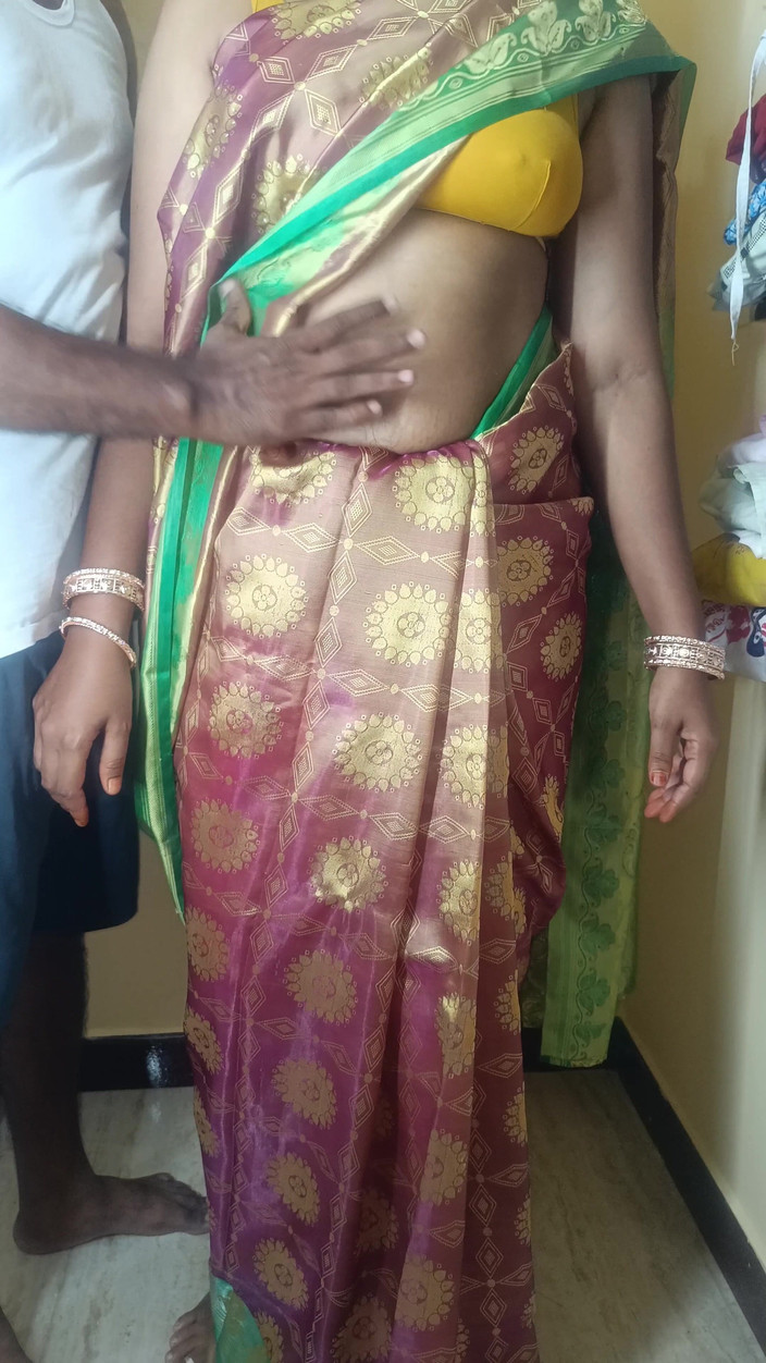 Inba: New Married Women Showing Her Cute Structure 2