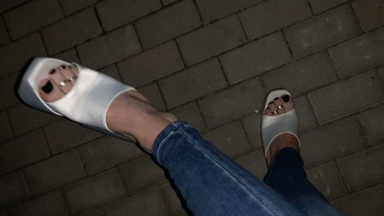 Heelex: Crossdresser with Beautiful Feet in Very Sexy Wedge High Heels