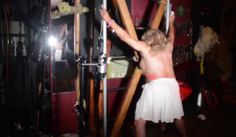 Pippa Jayne 6X Mature Videos: Pippa jayne v2 flogger lên tiếng qua thử nghiệm