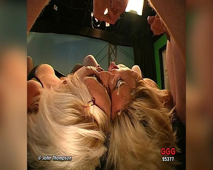 Fuck Cumshot Party: Vivian &amp; Andrea Transfer spermatu Bukkake - dvě blonďaté cumsluts
