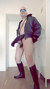 Leather Cop Berlin 5