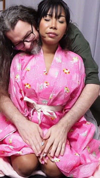 시바리 본디지, 히타치, 메탈 딜도 - 예쁜 아시아 소녀가 필요한 것은 무엇인가요?