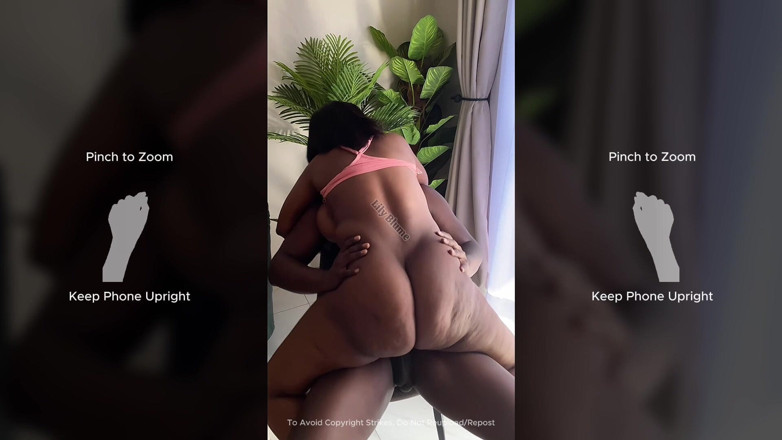 Afrocummy: Menunggang batang itu perlahan sehingga awak pancut ke dalam