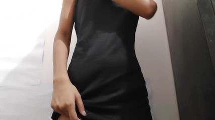 desigirl93: Une chatte desi mouillée se fait doigter par une fille...