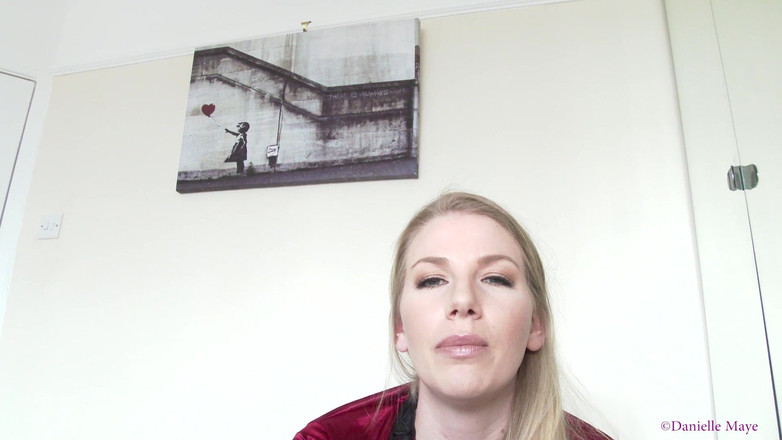 Danielle Maye: Suami selingkuh