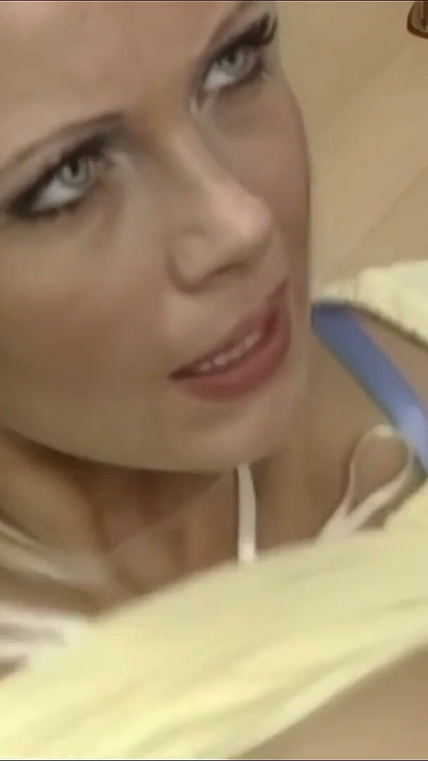 Only Full Porn Movie: Umbra tatălui meu vitreg