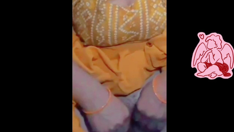 TricolorMusic3: Hot Bhabhi Masturbating Lonely