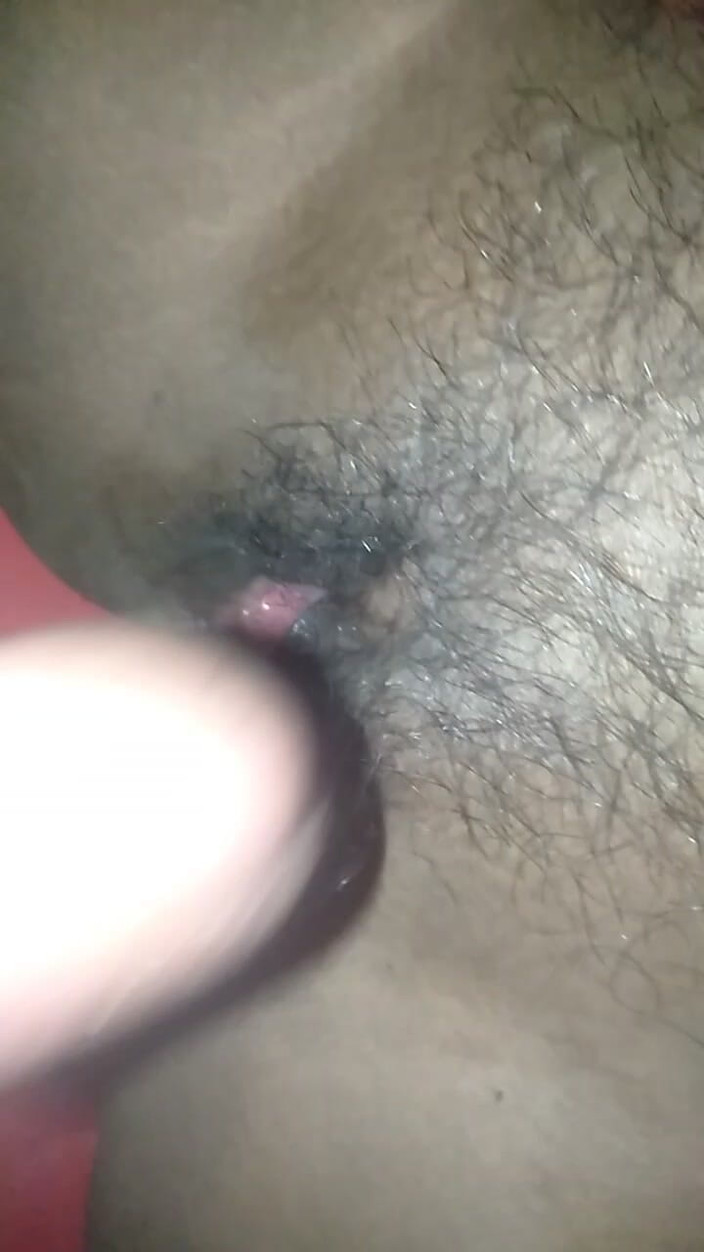 Hot-tv-403: Manžel mi jí kundičku a zastrčí mu obličej do mé...