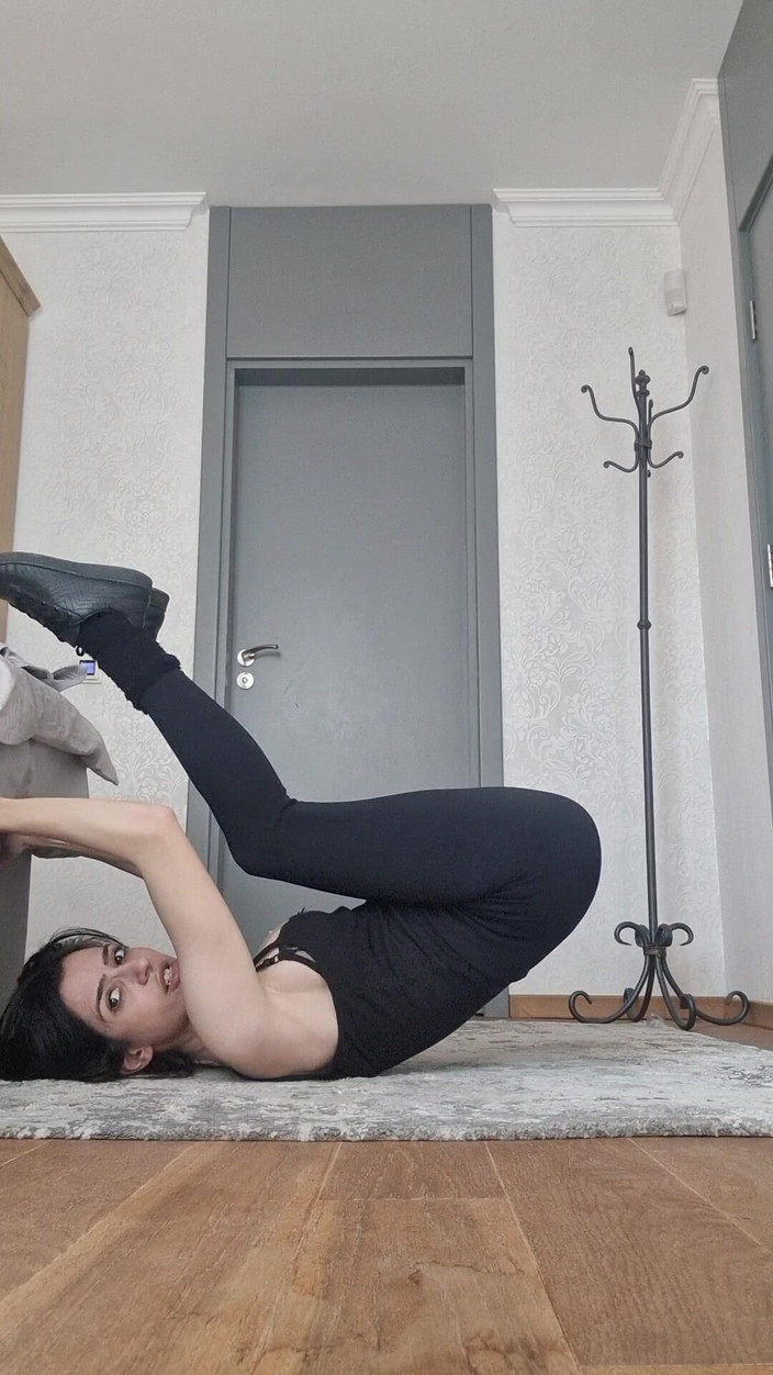 silicone_brunette: Routine mattutina di Gloriya