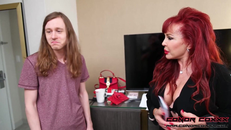 Conor Coxxx: Sexy Vanessa - A gerente de hotel sexy da MILF
