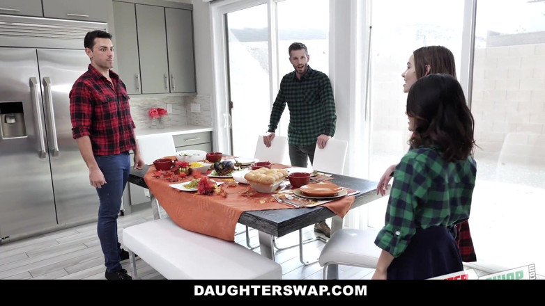 Swappz: Remaja Asia yang lucu meniduri ayah sahabatnya saat thanksgiving