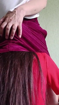 Aku lagi asik jilat memek ibu tiriku yang hot