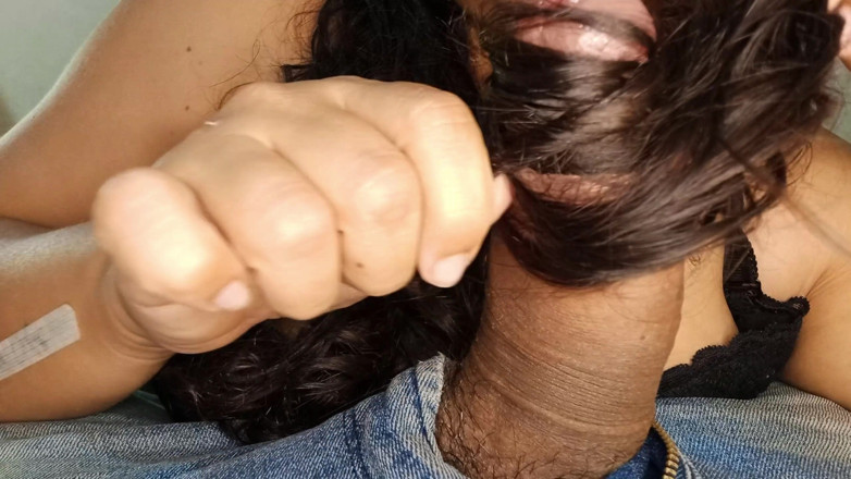 Hella Zaid: Minha meia-irmã achou emocionante me masturbar com seu lindo cabelo...