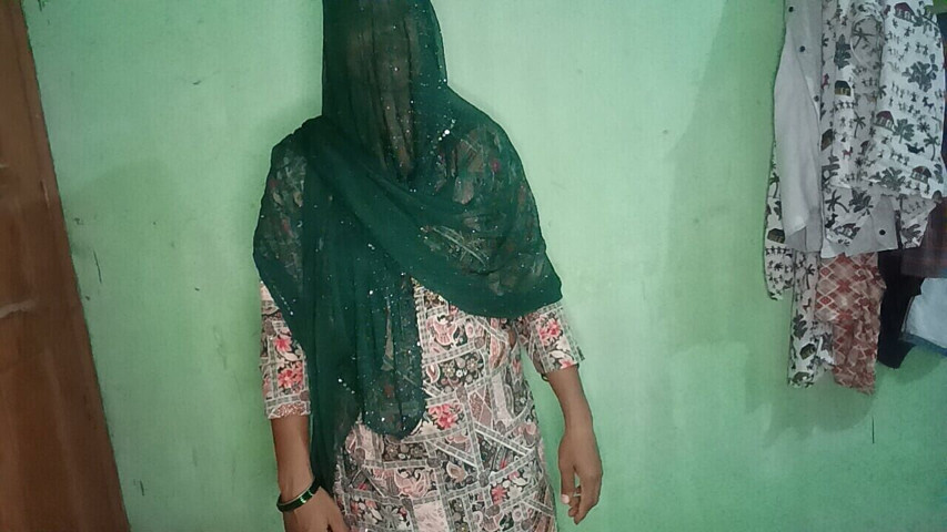 Gov. School Teacher Fuck His Student Mother (Gujarati couple) Gov. School Teacher Fuck His Student Mother (Gujarati couple)