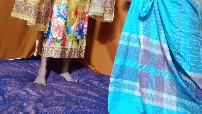 Deshi women: Индийскую красивую студентку трахнул ее шаловливый друг