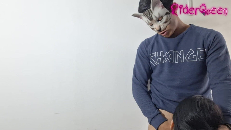 Riderqueen: Üvey anne yatak üvey oğlunu paylaşıyor - hayranlar orta yaşlı seksi iri...