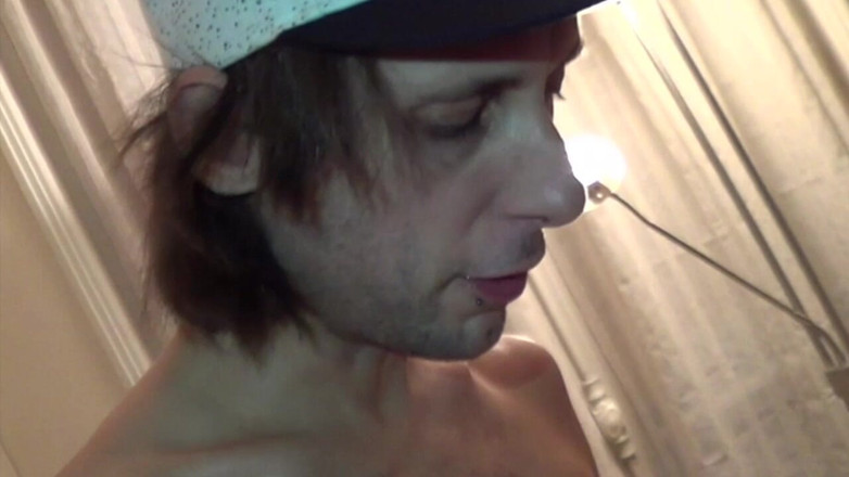 Crunch French bareback porn: Fucked Raw by Straight Badboy