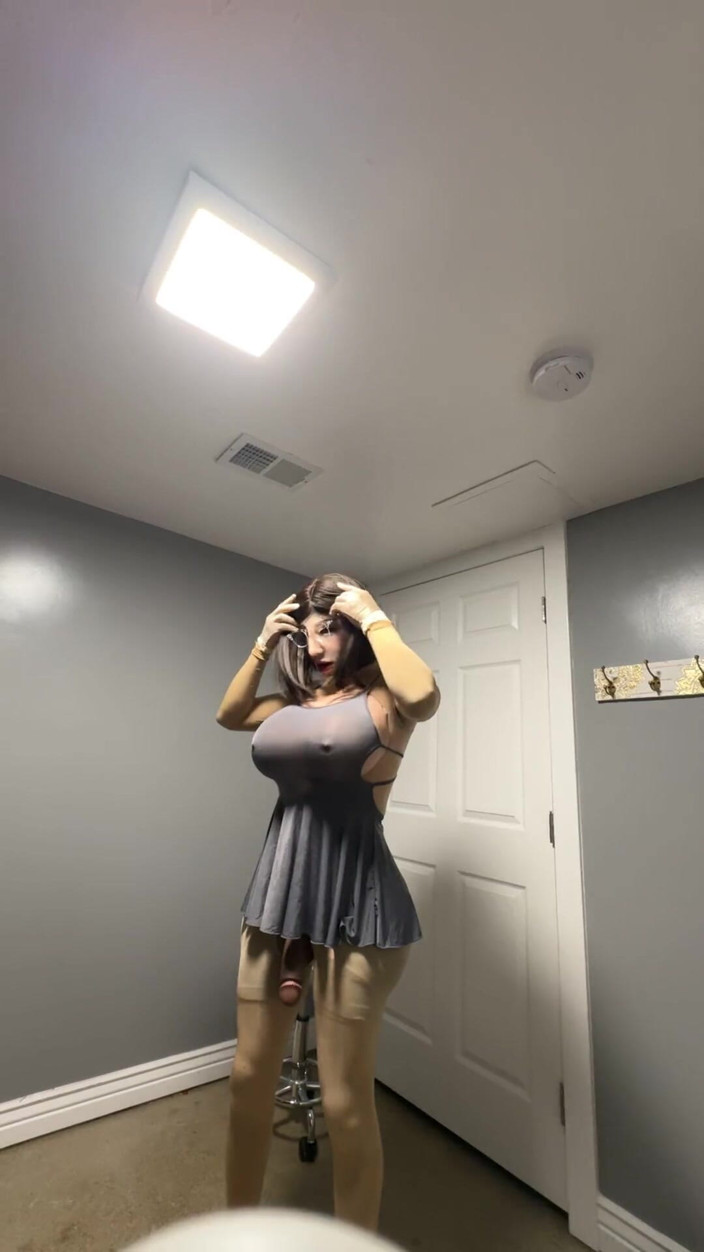 CuteCynthia: Dientot habis-habisan sama mesin seks ukuran raksasa