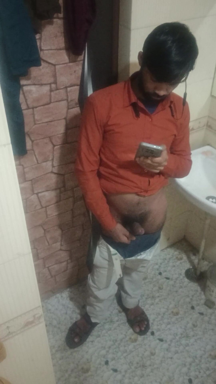 Brijesh 270: Ik heb de video zelf opgenomen, alleen in de badkamer.