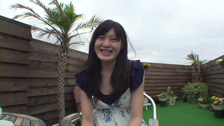 Asiatiques: Awek Asia manis mengeringkan zakar keras dalam sudut pandangan pertama