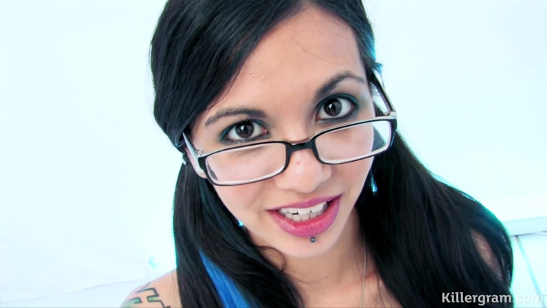 Killergram: Pig Tails Cum Slut Teen Holly Dee Blows Four Hung...